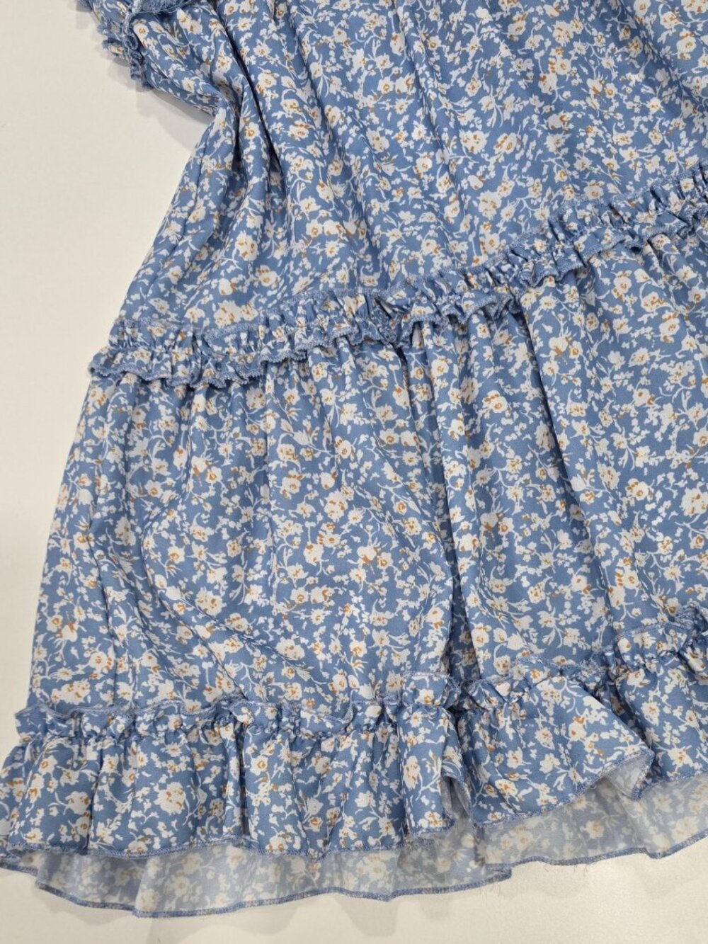 Windsor ✦ Blue Floral Ruffle Mini Dress ✦ Puff Sleeves V‑Neck Smocked Waist S - Picture 11 of 14